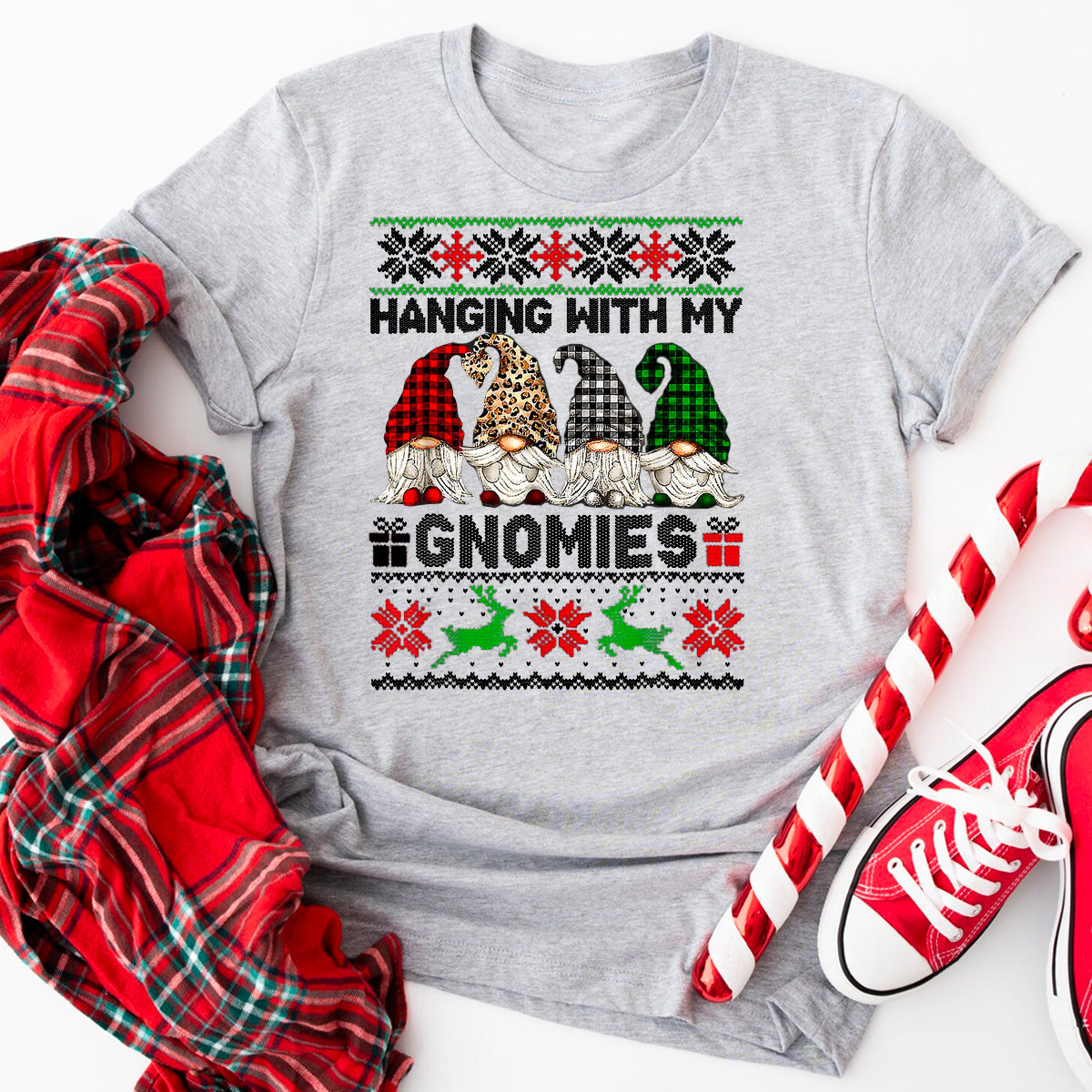 Hanging With My Gnomies Christmas Cute Gnomes T-Shirt