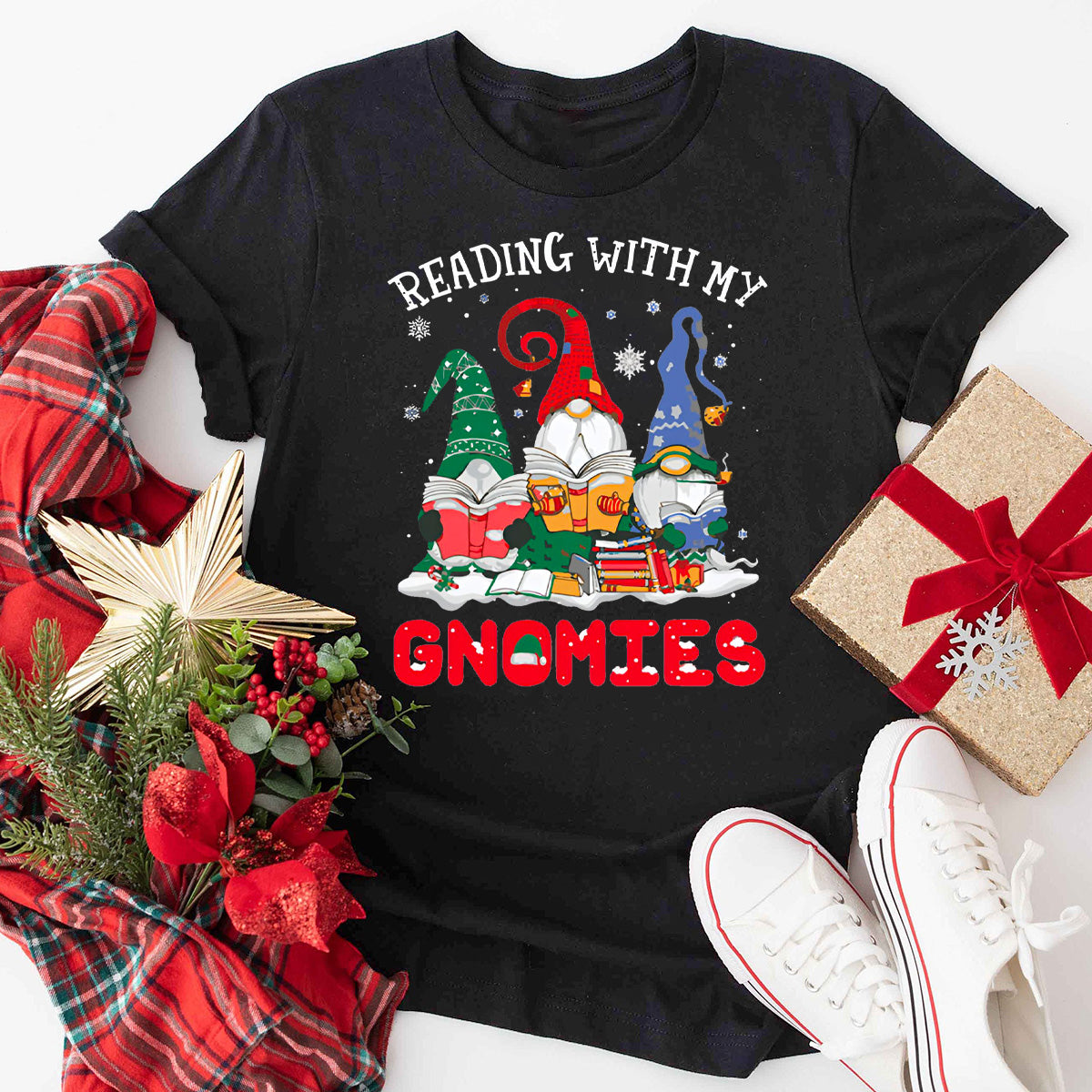 Reading With My Gnomies Christmas T-Shirt