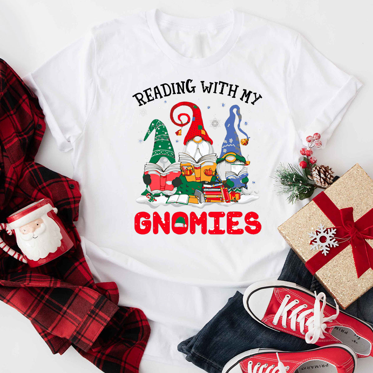 Reading With My Gnomies Christmas T-Shirt