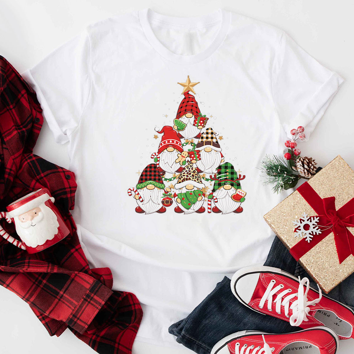 Funny Family Gnome Tree Xmas T-Shirt