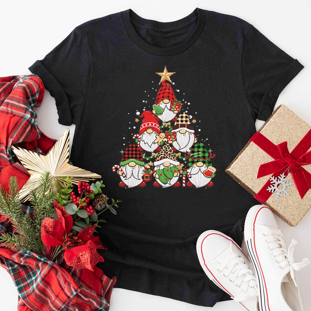 Funny Family Gnome Tree Xmas T-Shirt