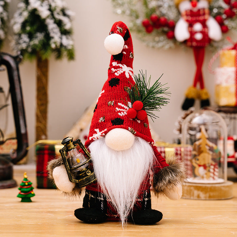 Christmas Crutch / Kerosene Lamp Gnome